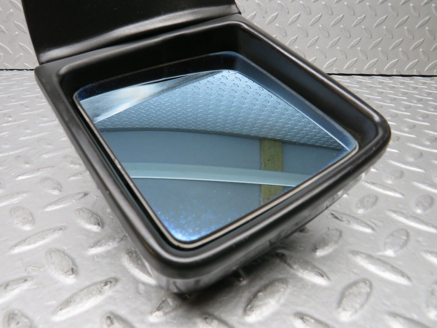 37848 Mercedes-Benz A124 320E Cabriolet Electric Wing Mirror Left 1248110114