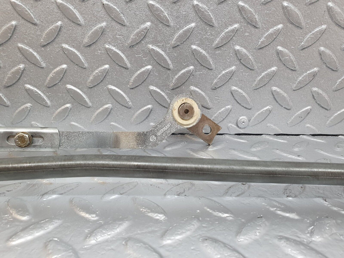 43286 Mercedes-Benz W108 280SE Windscreen Wiper Linkage