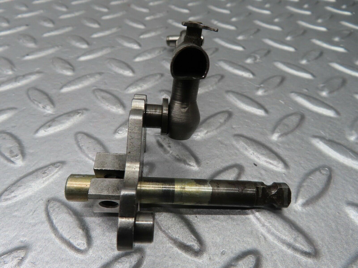 19783 Mercedes-Benz R107 450SL Automatic Gearbox Control Shaft