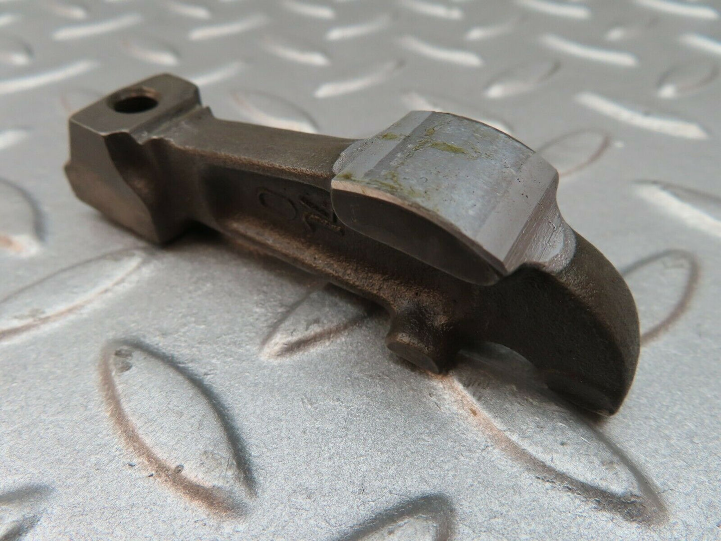 3537 Mercedes-Benz W108 280SE Valve Rocker Arm With Retaining Spring