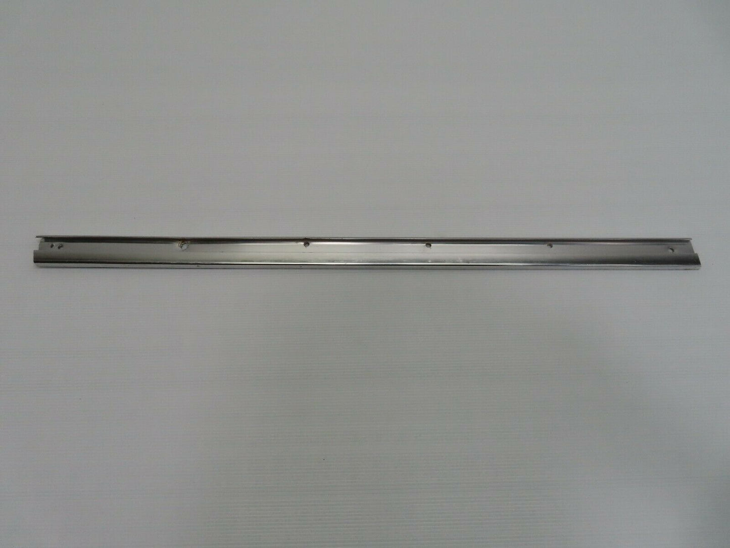 7175 Mercedes-Benz C107 350SLC Coupe Roof Chrome Moulding Right Side