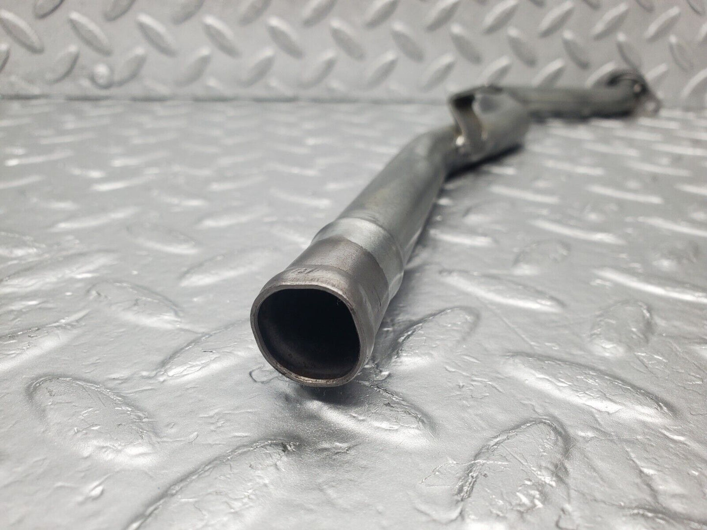 46193 Mercedes-Benz W124 280E Coolant Pipe