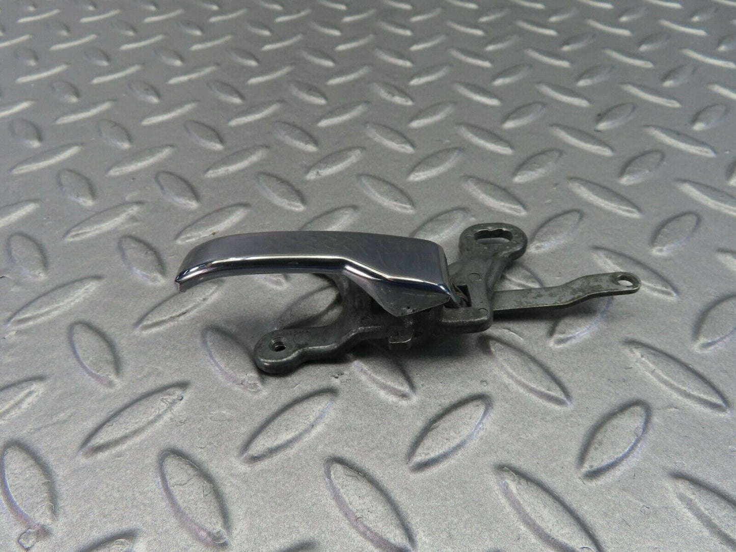 7847 Mercedes-Benz W115 220D Left Interior Door Handle Chrome 1107660319