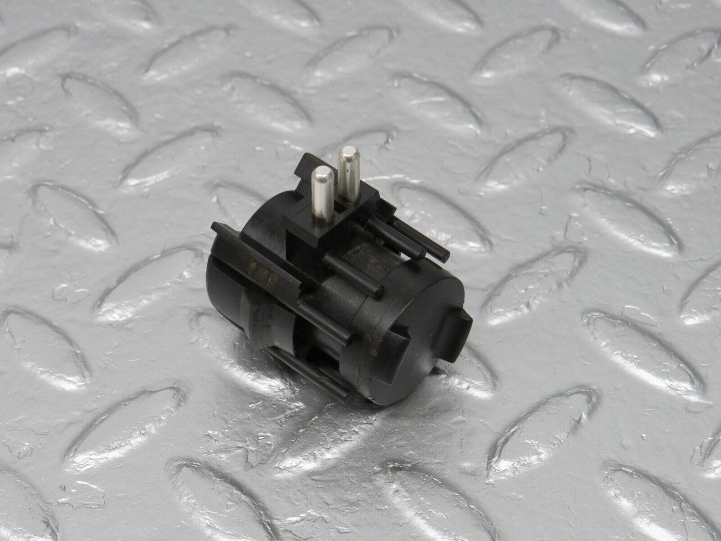 40683 Mercedes-Benz W123 300D Kick Down Switch 0015456314
