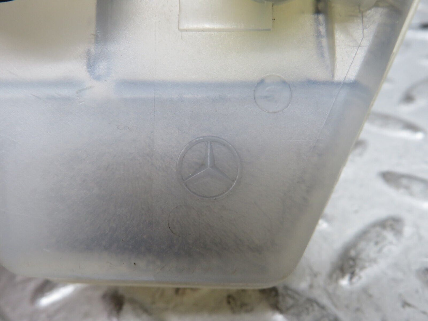 29095 Mercedes-Benz C124 320CE Coupe Brake Fluid Reservoir Tank Girling