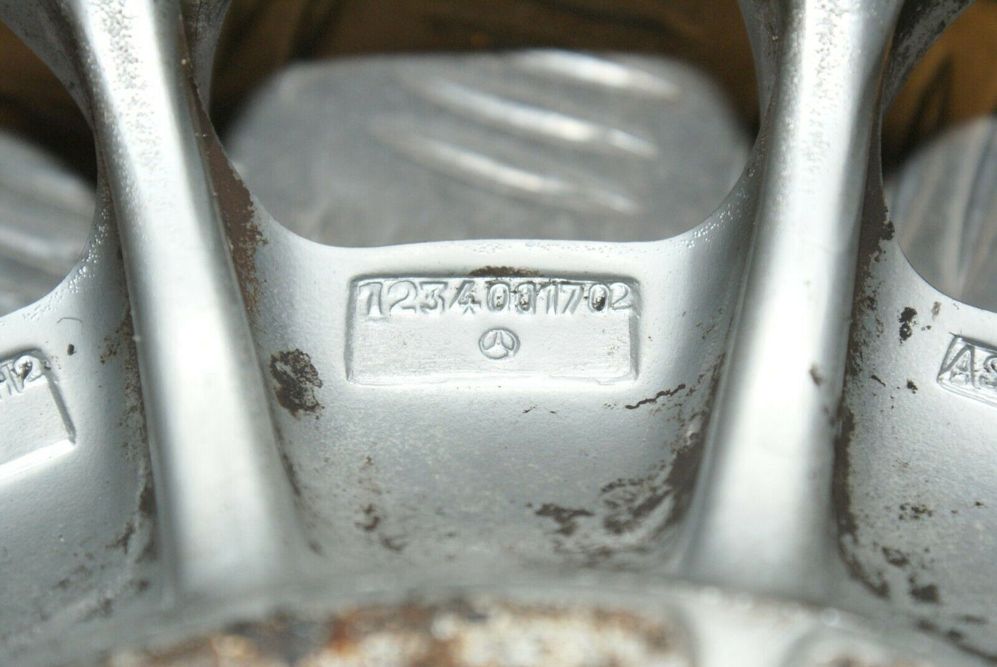 2457 Mercedes-Benz W123 Alloy Wheel Mexican Hat 5.5Jx14H2 ET30 1234001702