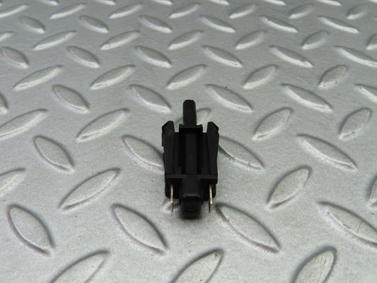 6098 Mercedes-Benz W126 380SE Door Contact Switch 0015458714