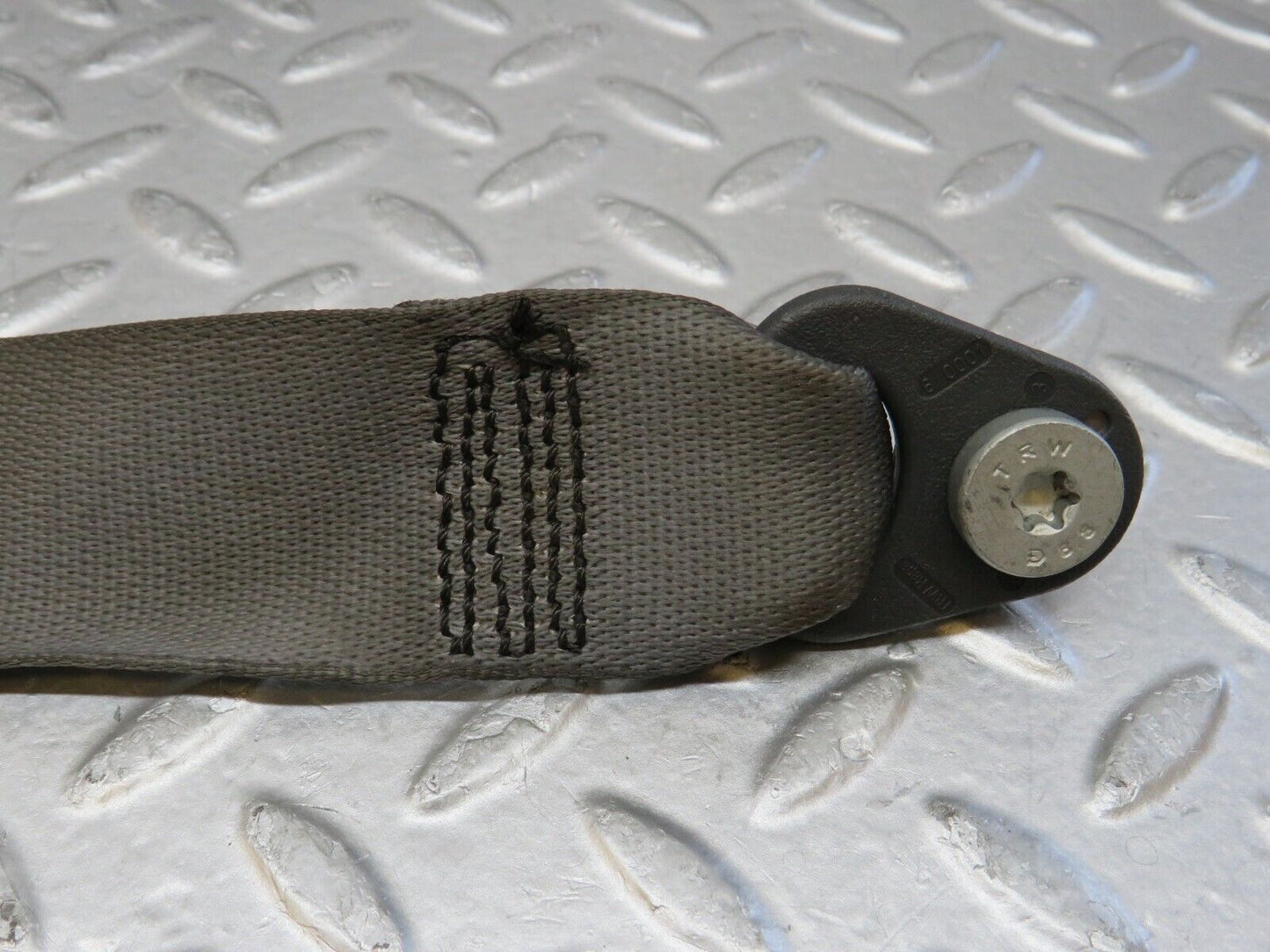35277 Mercedes-Benz W221 Front Right Seat Belt 2218603285