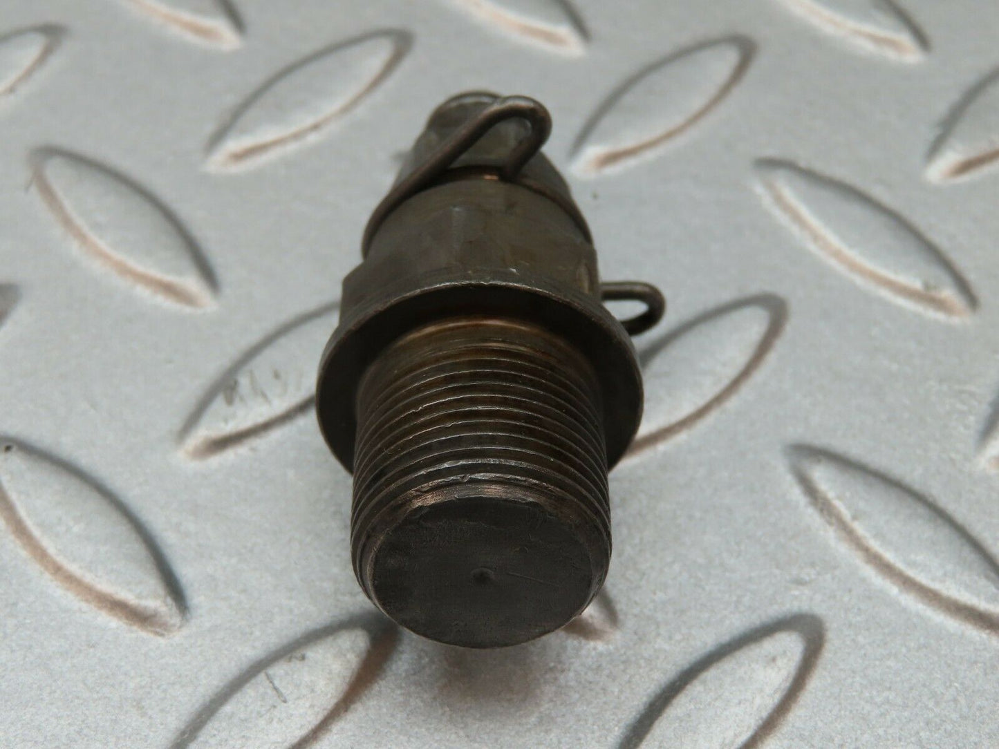 3542 Mercedes-Benz W108 280SE Ball Studs For Rocker Arm Mounting (Timing)