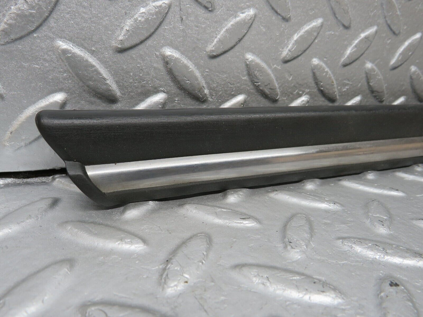 40126 Mercedes-Benz R107 350SL Coupe Front Left Wing Lower Trim