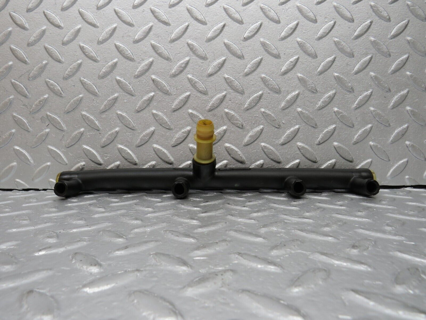 39161 Mercedes-Benz R107 500SL Air Intake Breather Hose Pipe 1160940982