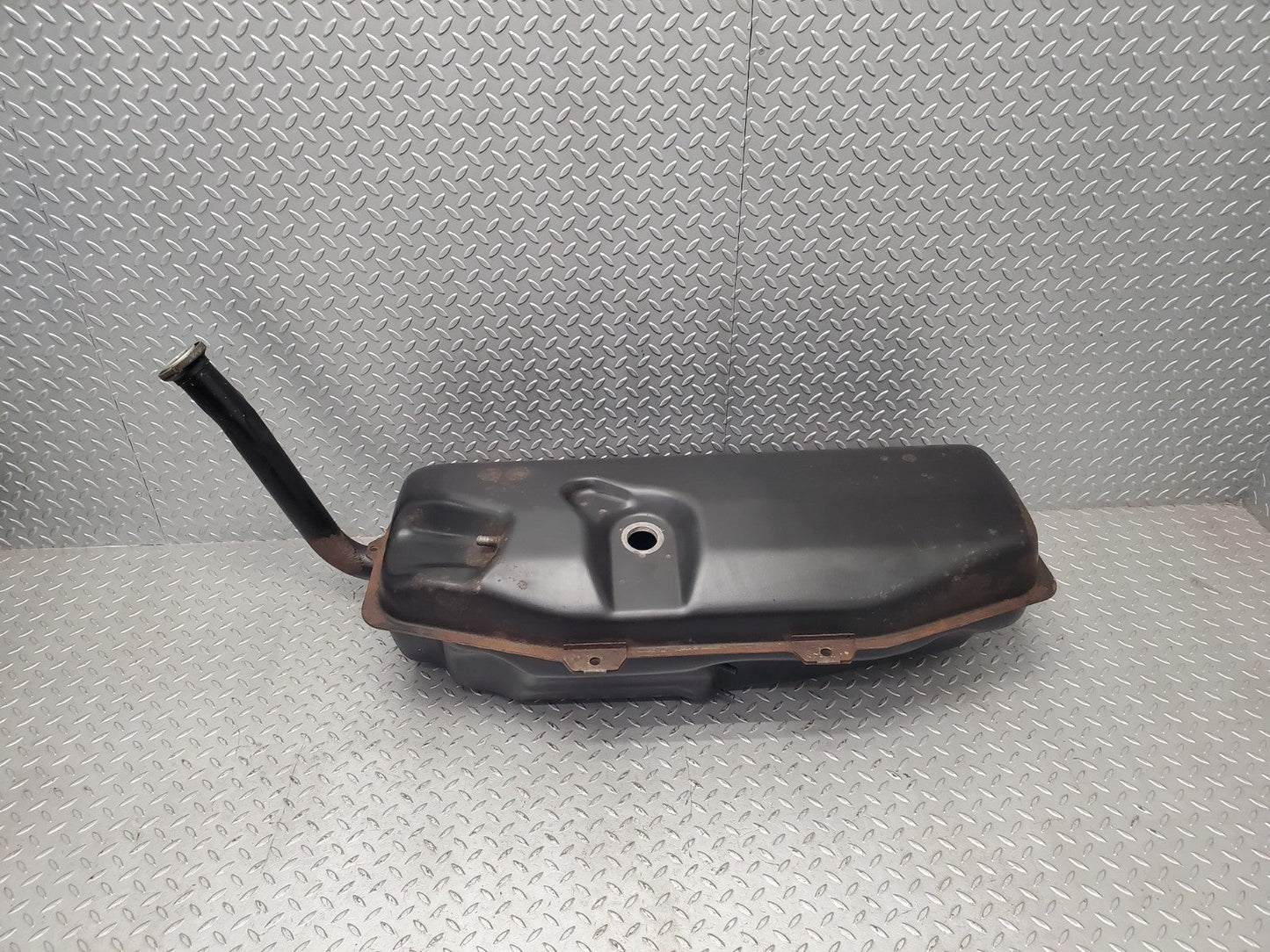 W124 Wagon fuel tank used OEM