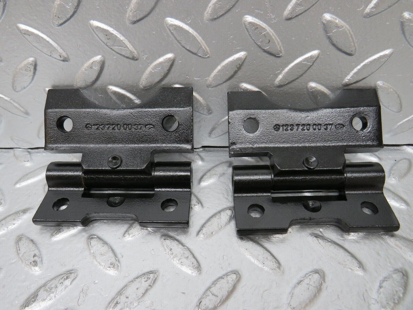 29721 Mercedes-Benz W123 230E Door Hinge Left 1237200037