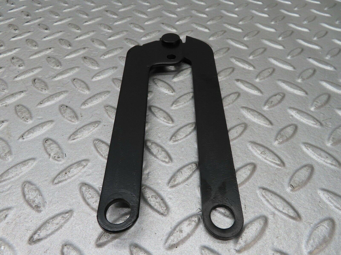 17599 Mercedes-Benz W116 450SEL Bonnet Hinge Left Side
