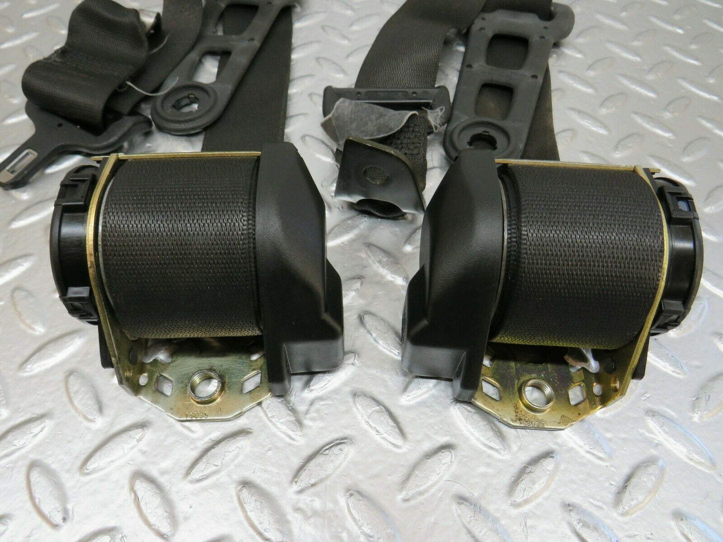24378 Mercedes-Benz S124 220TE Seat Belt For Third Row Seat Set 1248602785