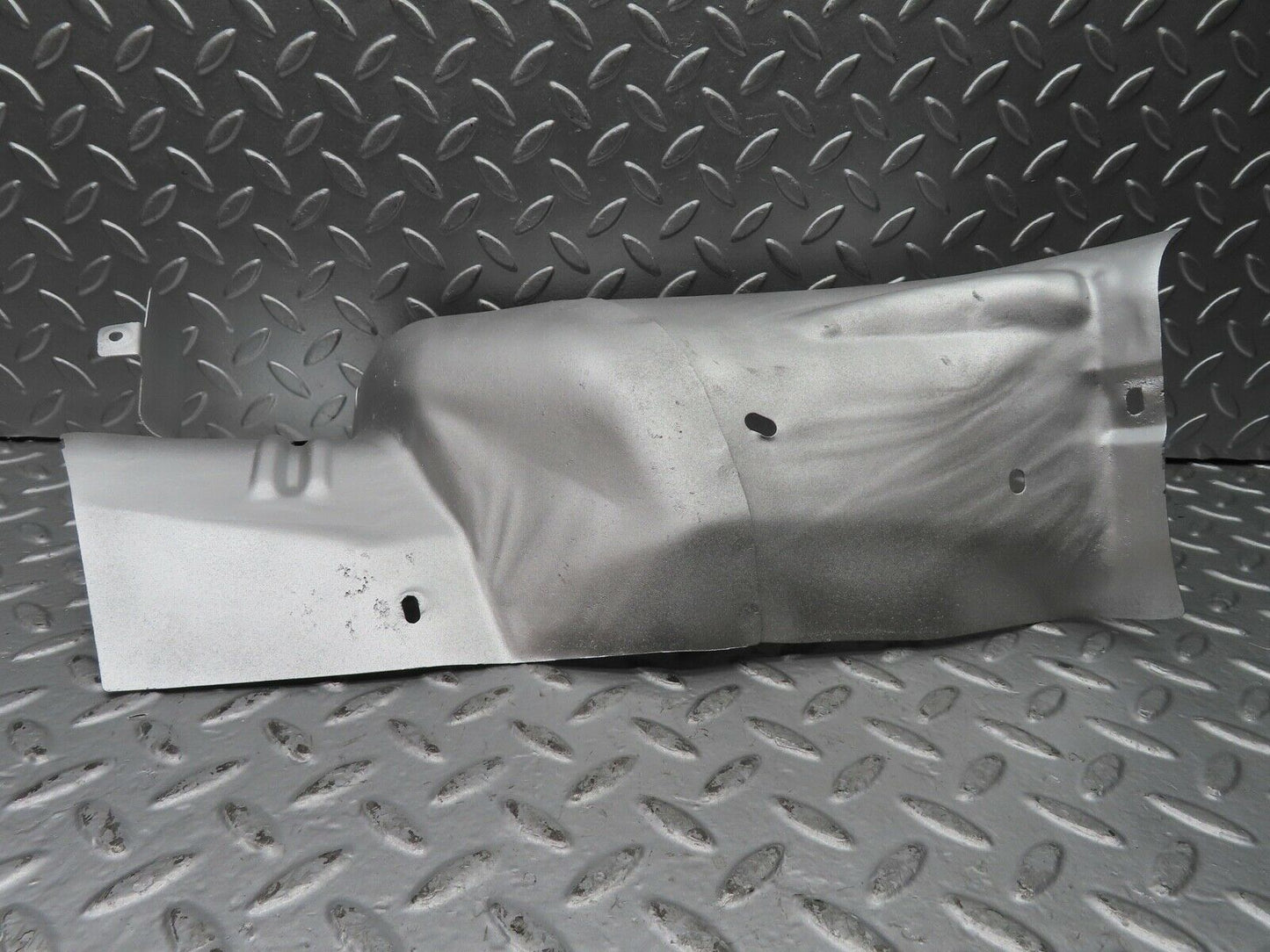 21676 Mercedes-Benz W126 300SE Exhaust Heat Shield