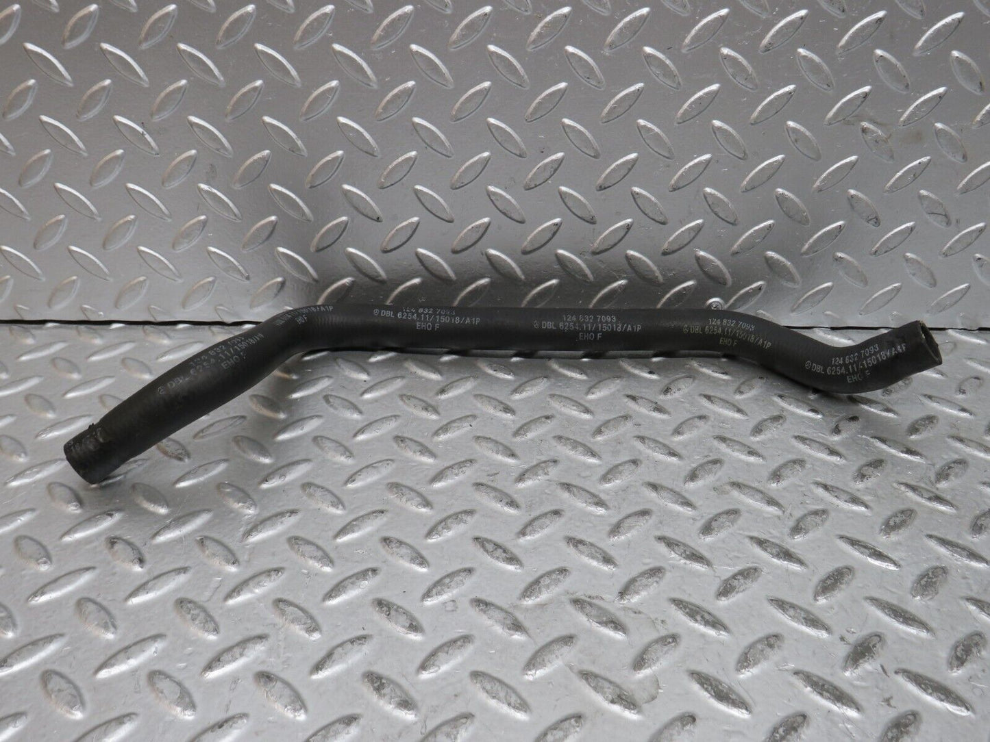 29155 Mercedes-Benz C124 320CE Coupe Heater Hose 1248327093