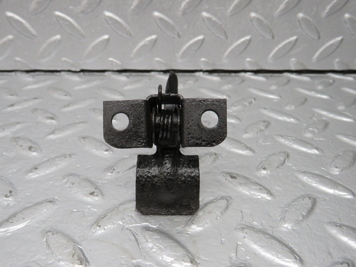 40440 Mercedes-Benz W110 230 Bonnet Safety Latch