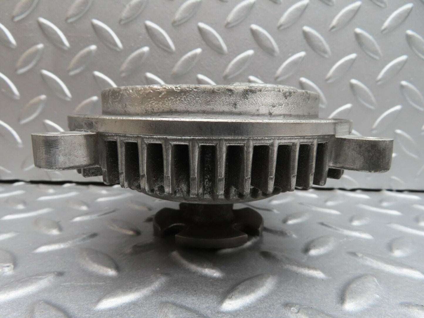 14409 Mercedes-Benz W116 350SE Engine Cooling Fan Clutch 1162000122