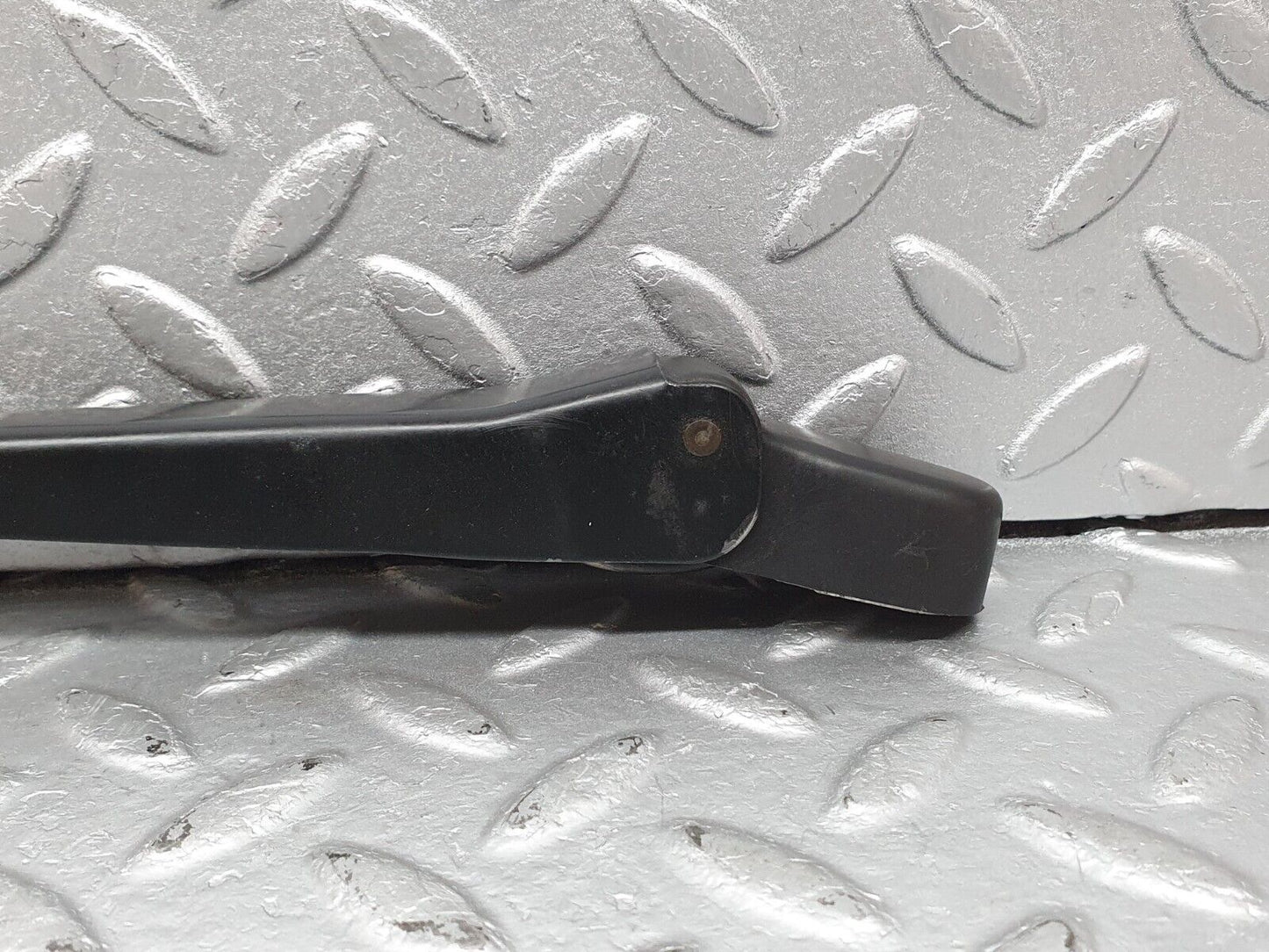 41209 Mercedes-Benz W126 300SE Windscreen Wiper Arm Left Side