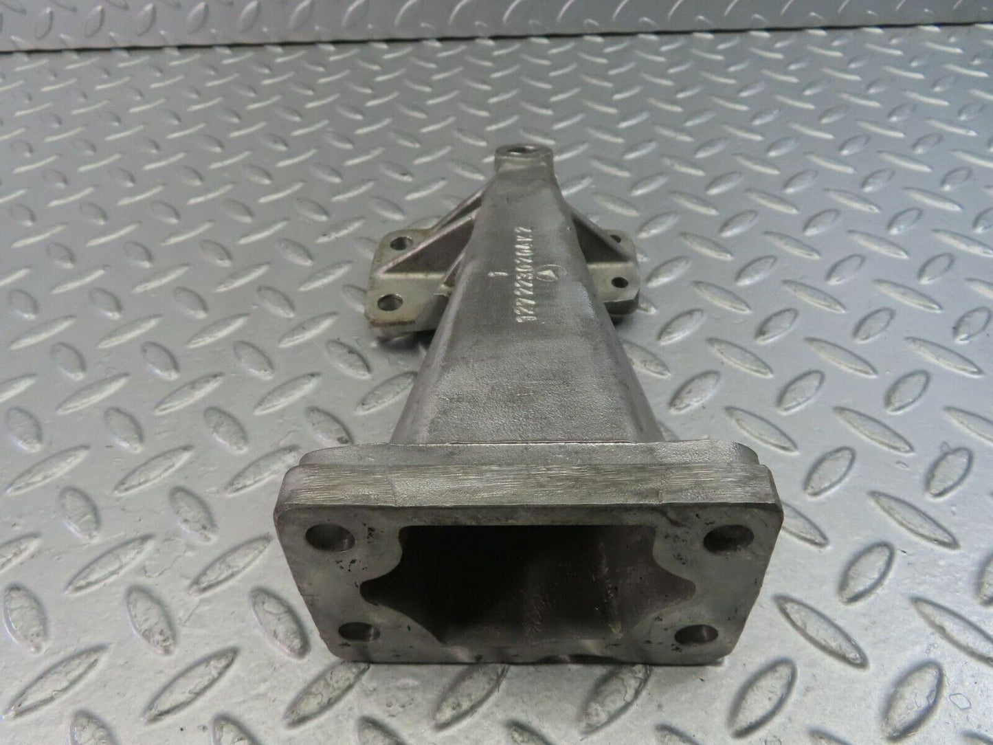 10167 Mercedes-Benz W111 280SE Engine Mount Bracket Left Side 1272230204