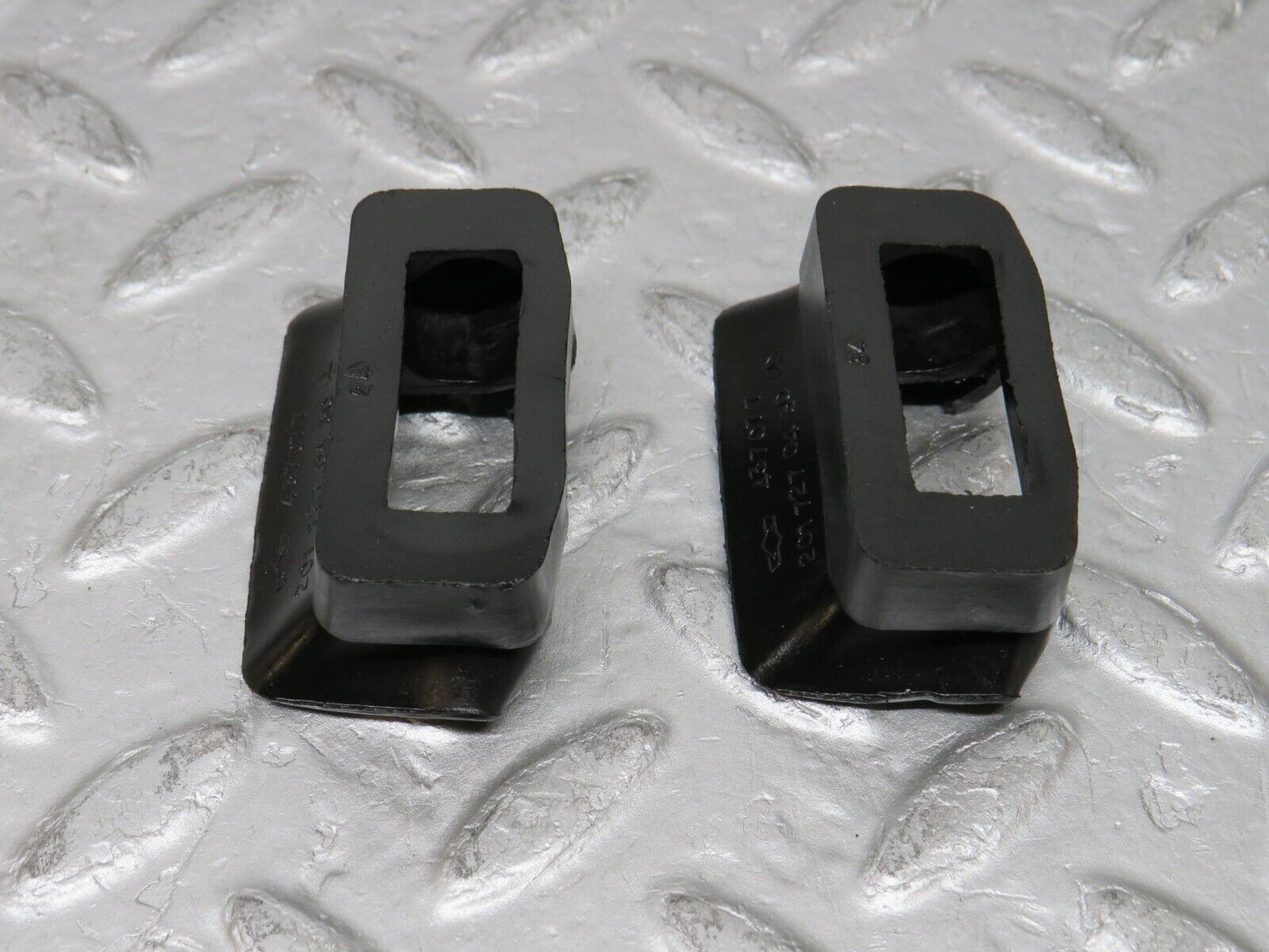37745 Mercedes-Benz A124 320E Cabriolet Door Check Strap Rubber Seal Pair 2017270430