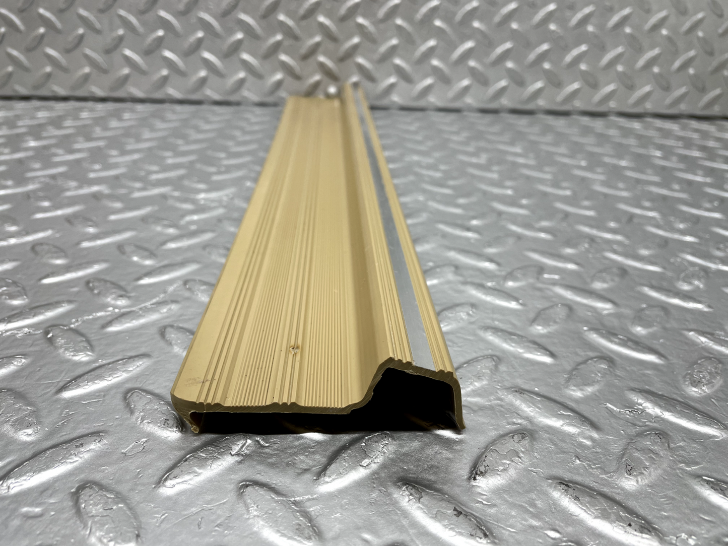 44265 Mercedes-Benz W123 280E Rear Left Door Sill Trim Beige