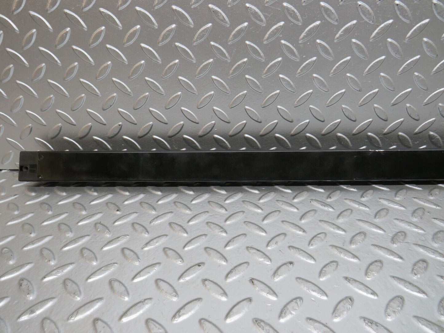 27841 Mercedes-Benz S124 300TE Wagon Tailgate Sun Blind