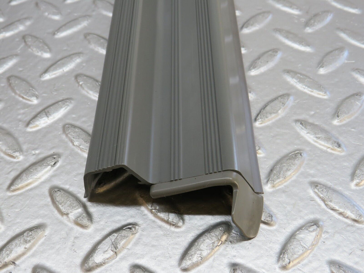 33590 Mercedes-Benz W201 190E 2.0L Front Left Door Sill Trim Grey