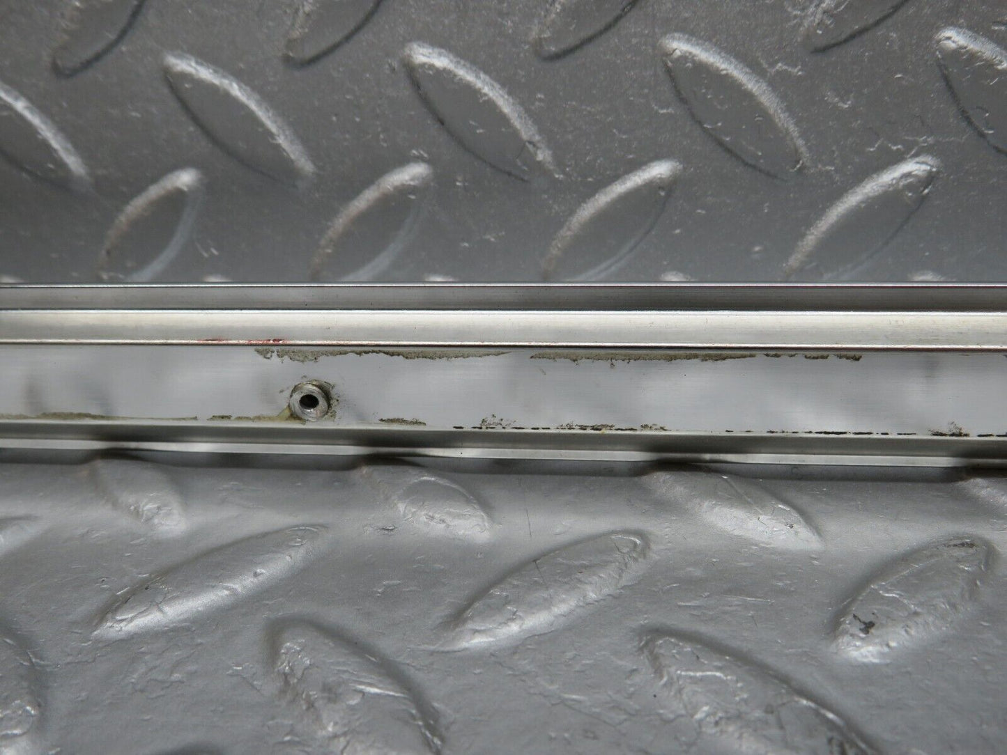 40204 Mercedes-Benz R107 Hardtop Roof Chrome Left Side