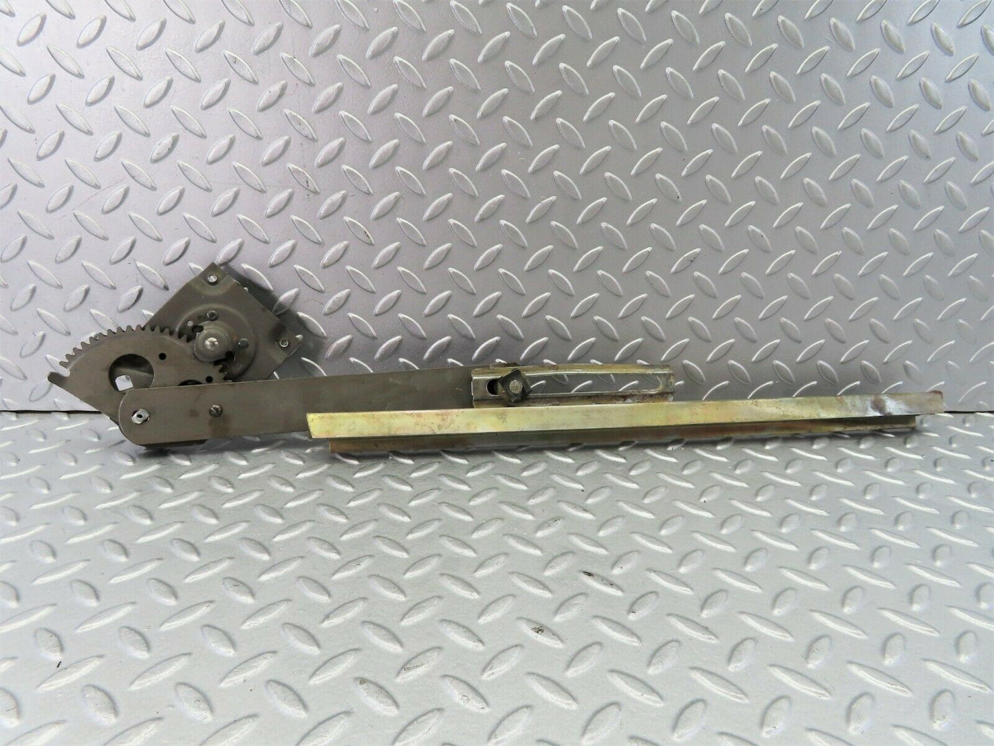 7938 Mercedes-Benz W115 220D Rear Left Manual Window Regulator