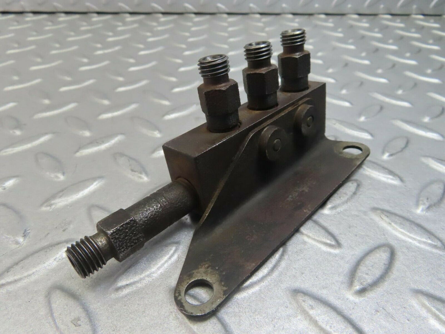 8462 Mercedes-Benz W111 Fuel Injection Distributor EPVT1P1Z