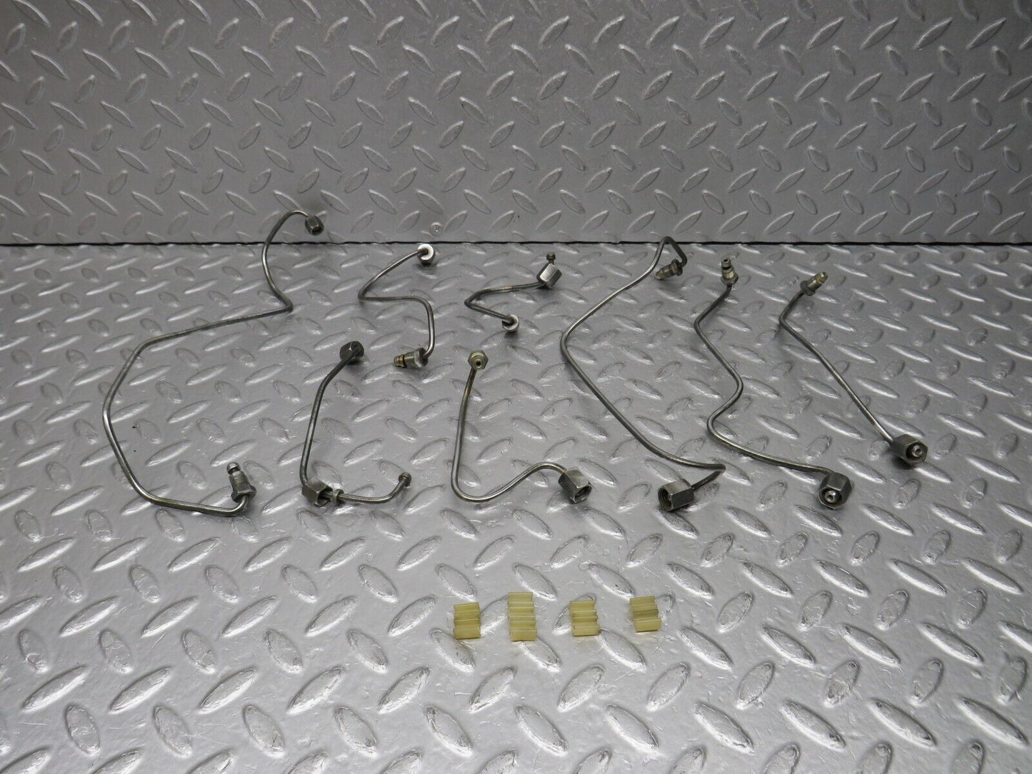 38877 Mercedes-Benz W201 190E 2.6L Fuel Line Pipe Set