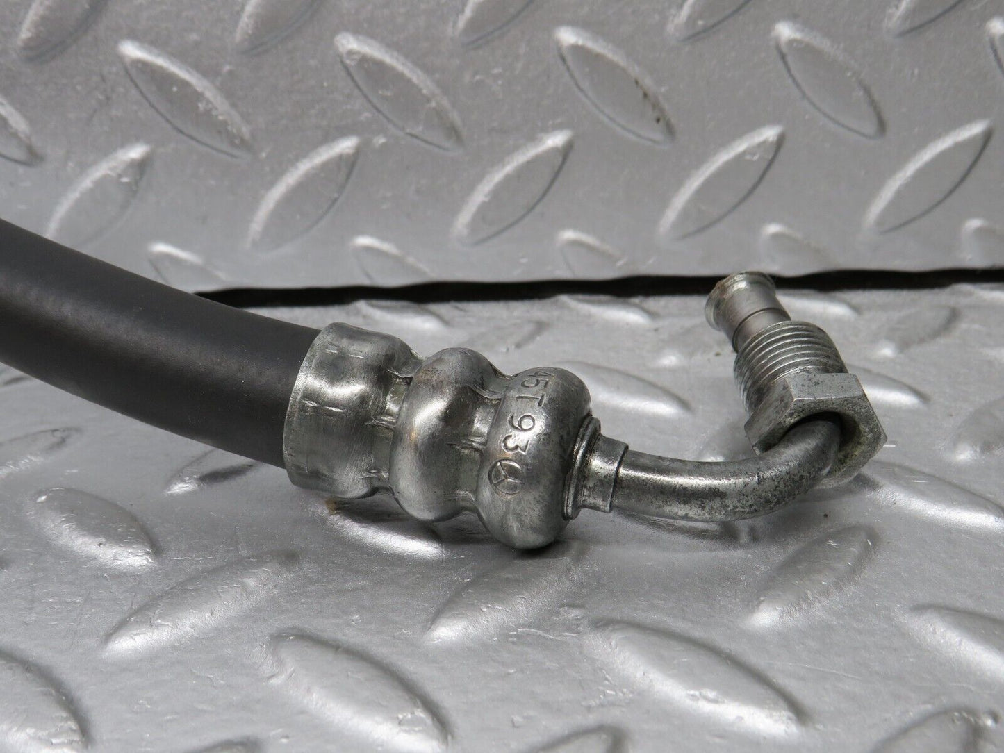 38158 Mercedes-Benz A124 320E Cabriolet Power Steering Hose Pipe 1244663581