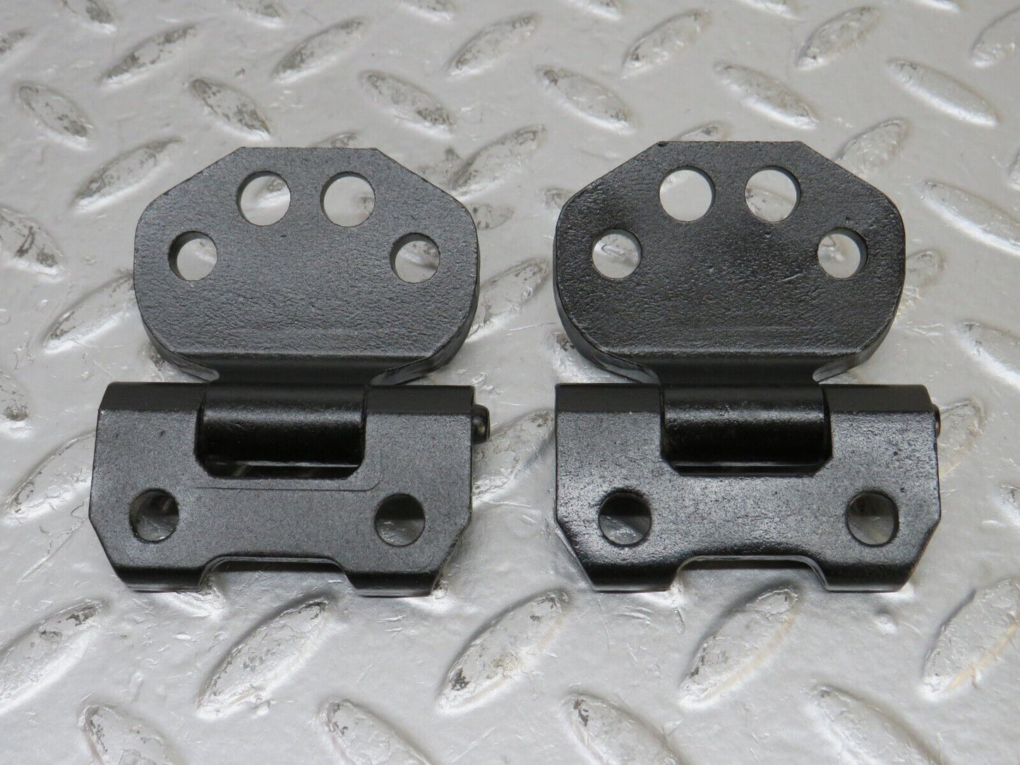 33895 Mercedes-Benz W124 260E Door Hinge Right Side
