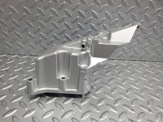 W124 Wagon engine mount gearbox bracket used OEM