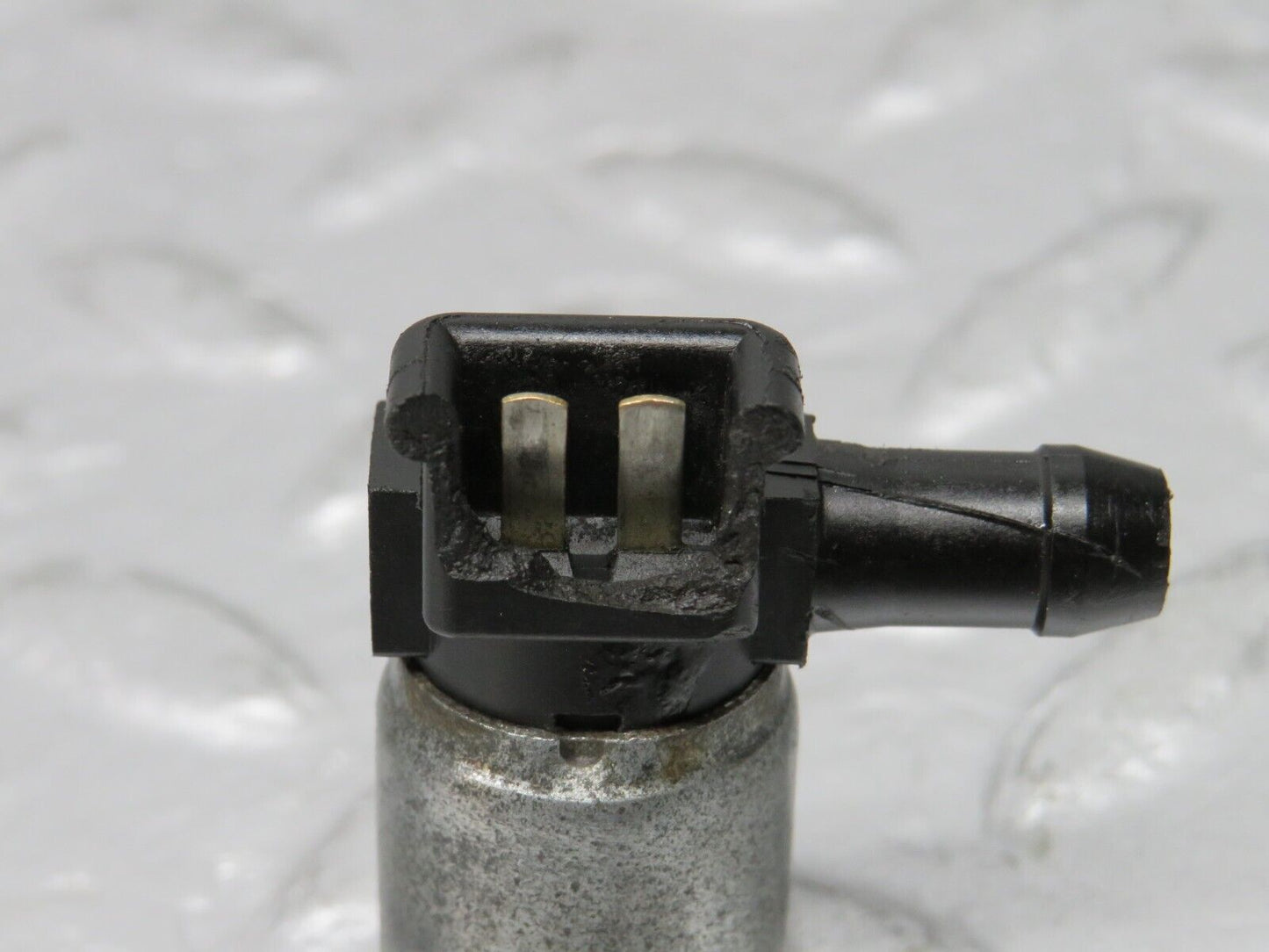 37565 Mercedes-Benz W109 300SEL Cold Start Valve Bosch 0280170012