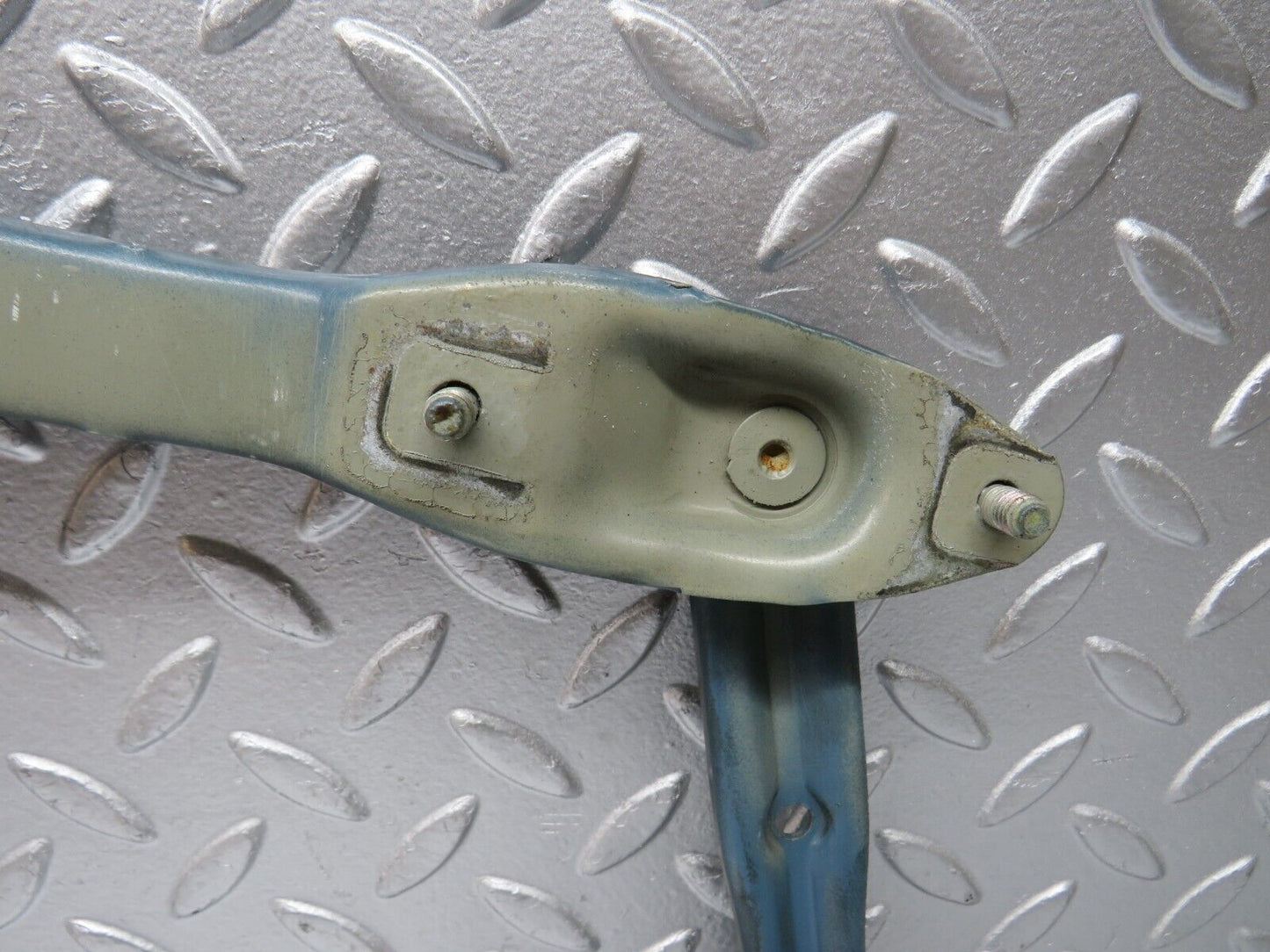 30700 Mercedes-Benz W201 190E 2.0L Bonnet Hinge Right Side
