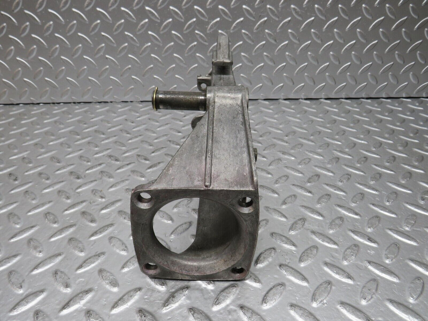 29780 Mercedes-Benz W123 230E Brake Pedal Bracket 1232900219