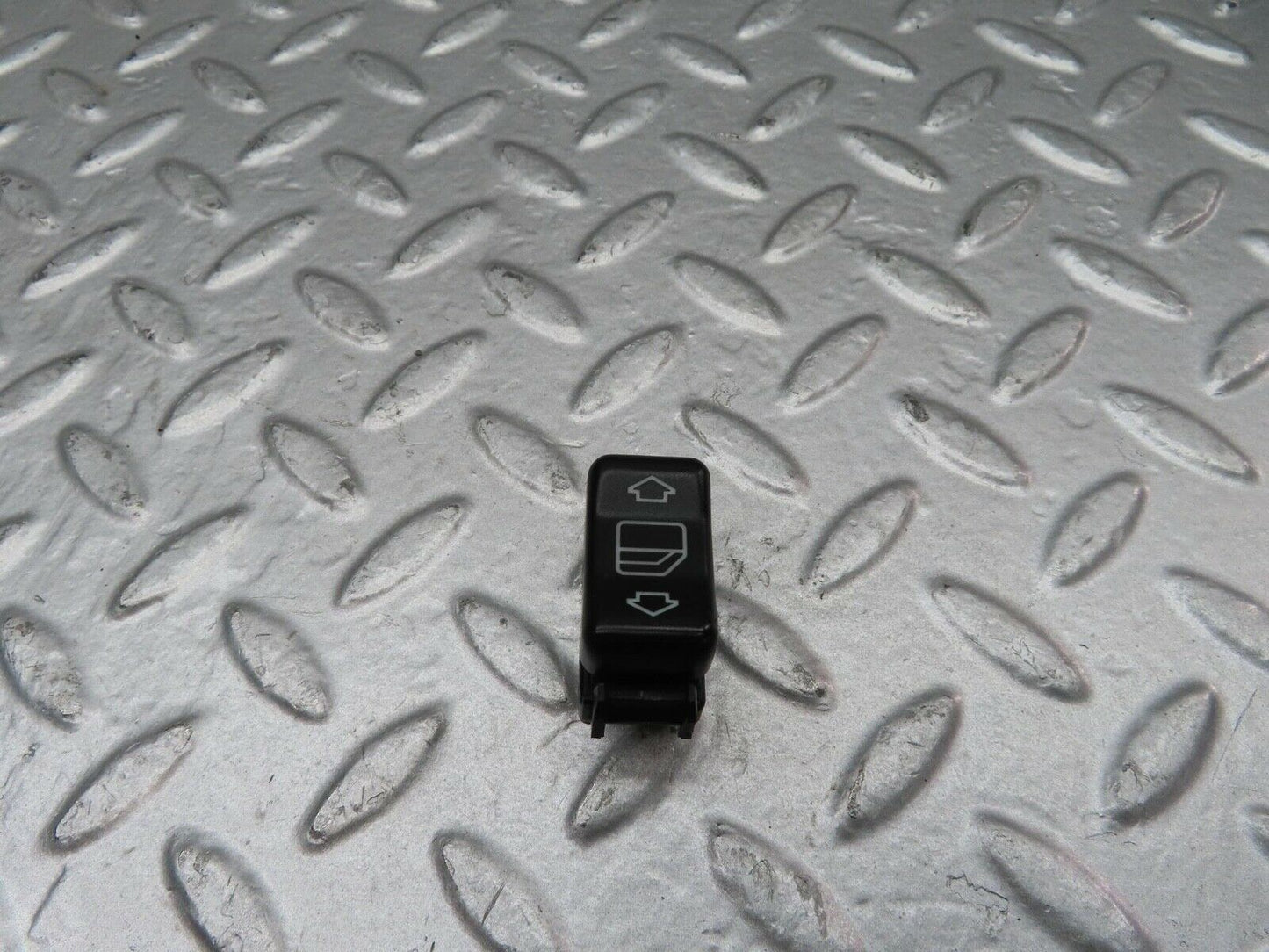 15036 Mercedes-Benz W140 S320 Electric Window Switch Left Side 1408210151