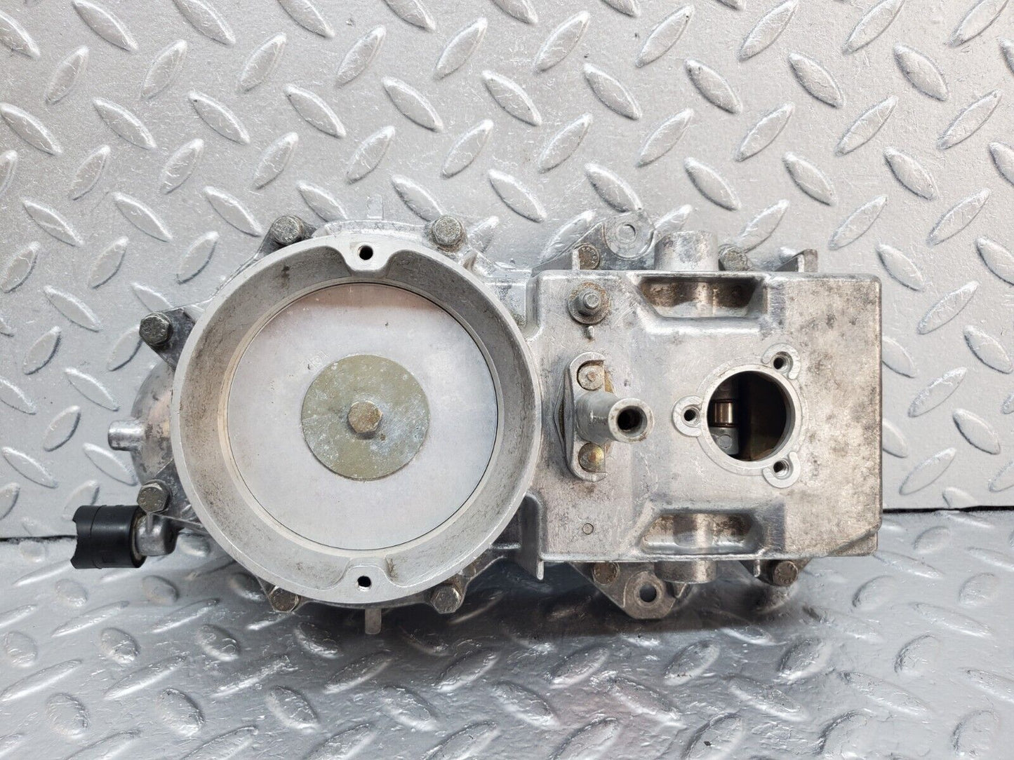 45425 Mercedes-Benz 280E M110.983 Air Flow Mass Meter Sensor Bosch 0438120115 1101410790