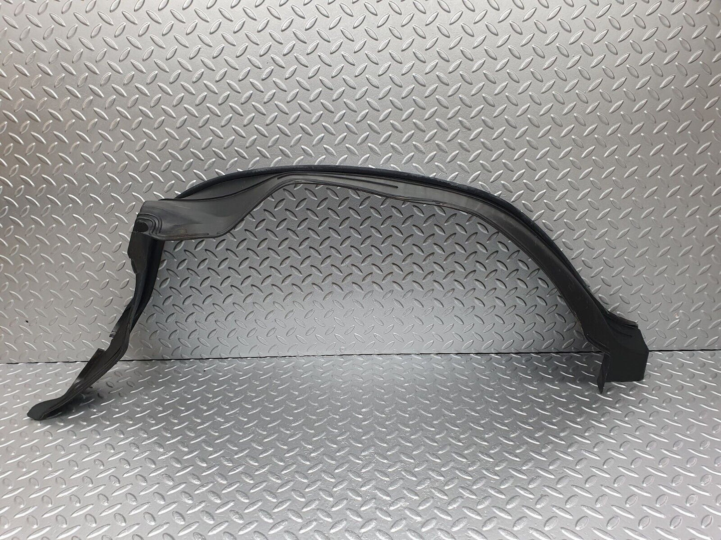 41274 Mercedes-Benz W126 300SE Front Left Inner Fender Splash Guard 1238840535