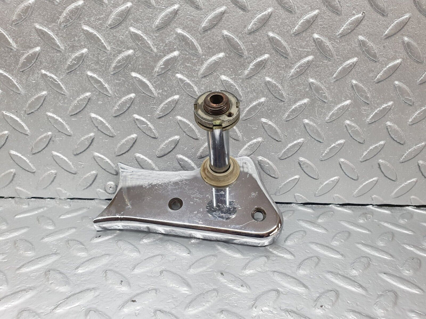 43329 Mercedes-Benz W108 280SE Front Right Seat Chrome