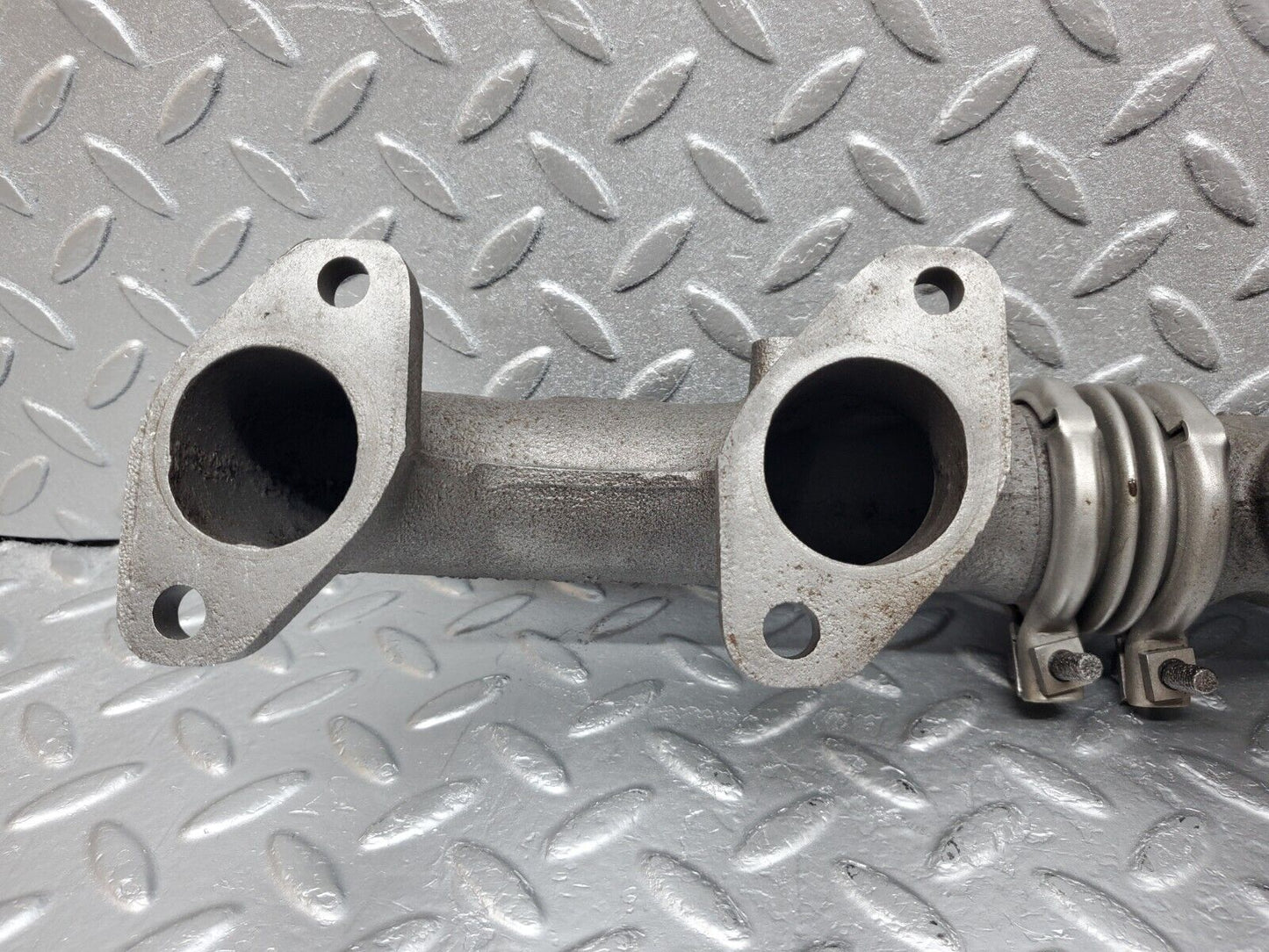 45918 Mercedes-Benz W126 420SE Exhaust Manifold Right 1161422402 1161420602