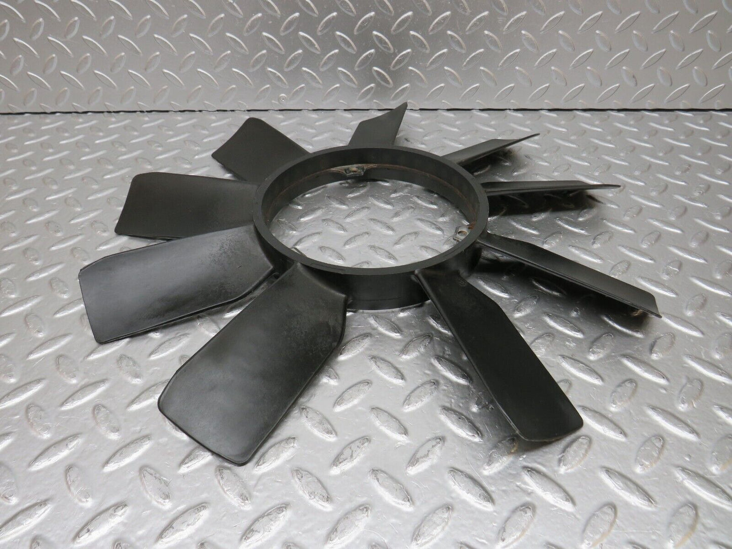 31432 Mercedes-Benz S124 220TE Wagon Engine Cooling Fan 6032000523