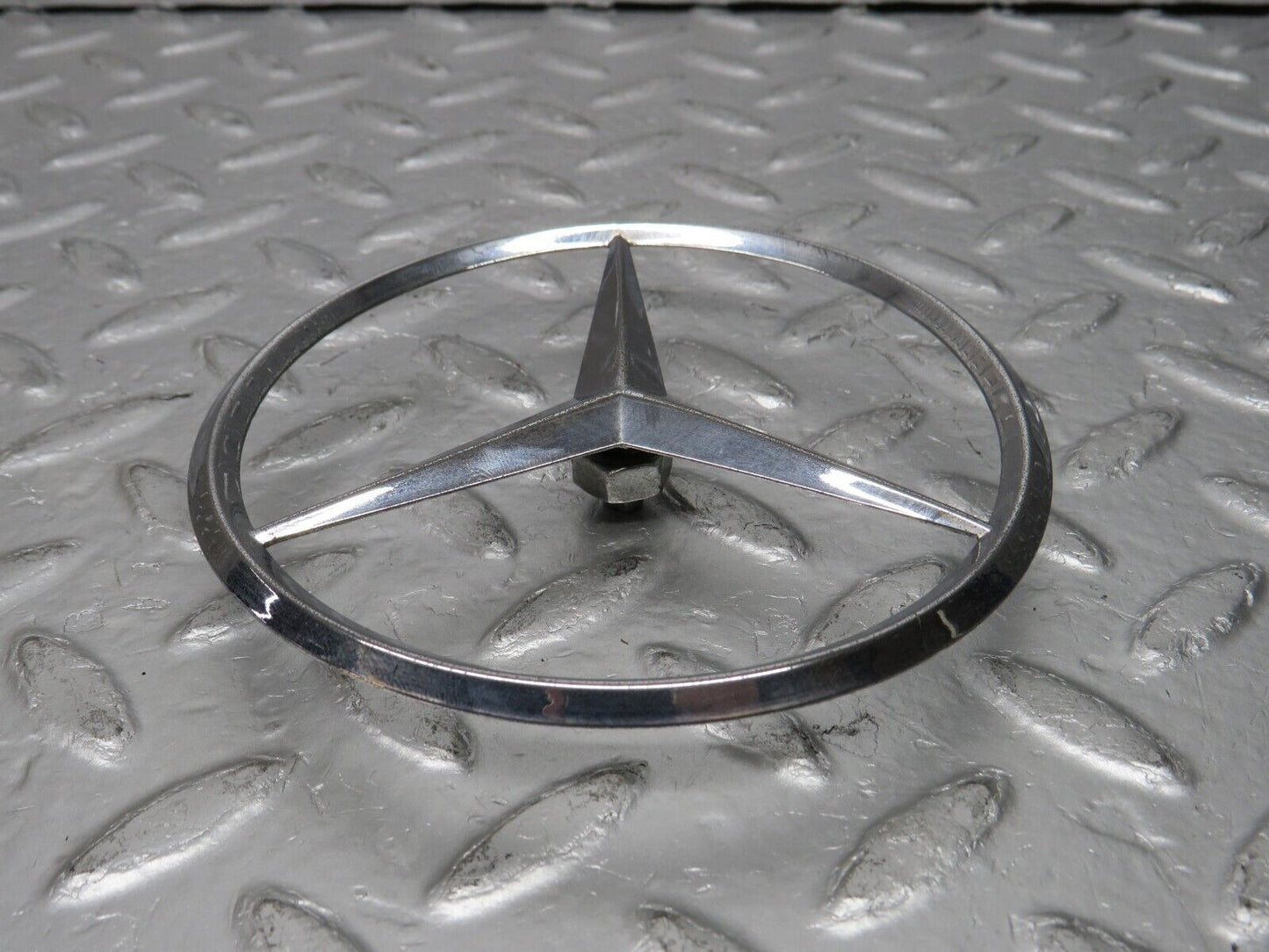 31025 Mercedes-Benz W123 230E Trunk Badge Logo Emblem 1237580158