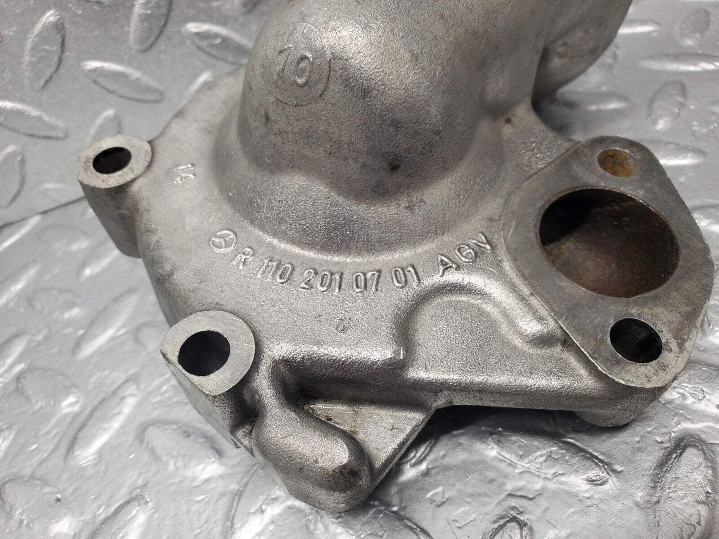 46593 Mercedes-Benz C123 280CE Coupe Water Pump Housing 1102010701