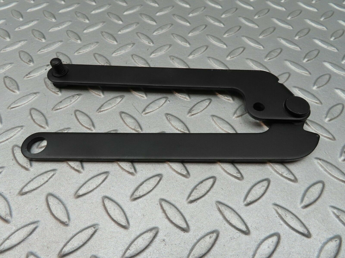 3619 Mercedes-Benz W108 280SE Right Bonnet Hinge