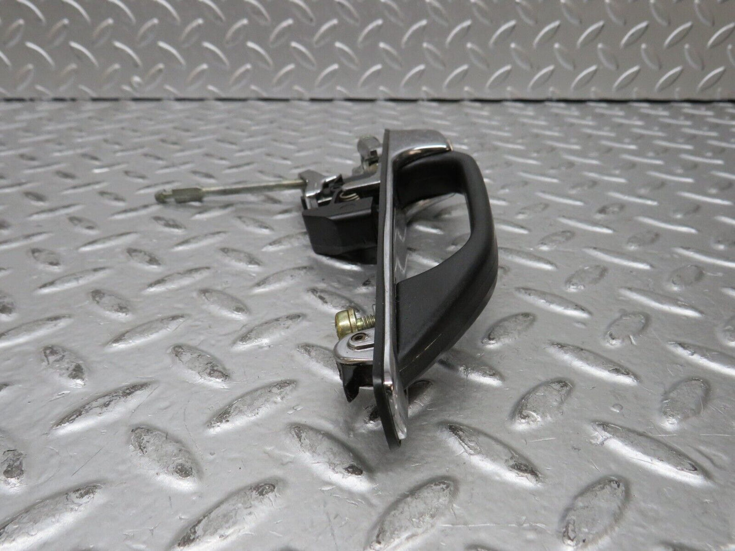 28894 Mercedes-Benz W123 230E Front Left Exterior Door Handle