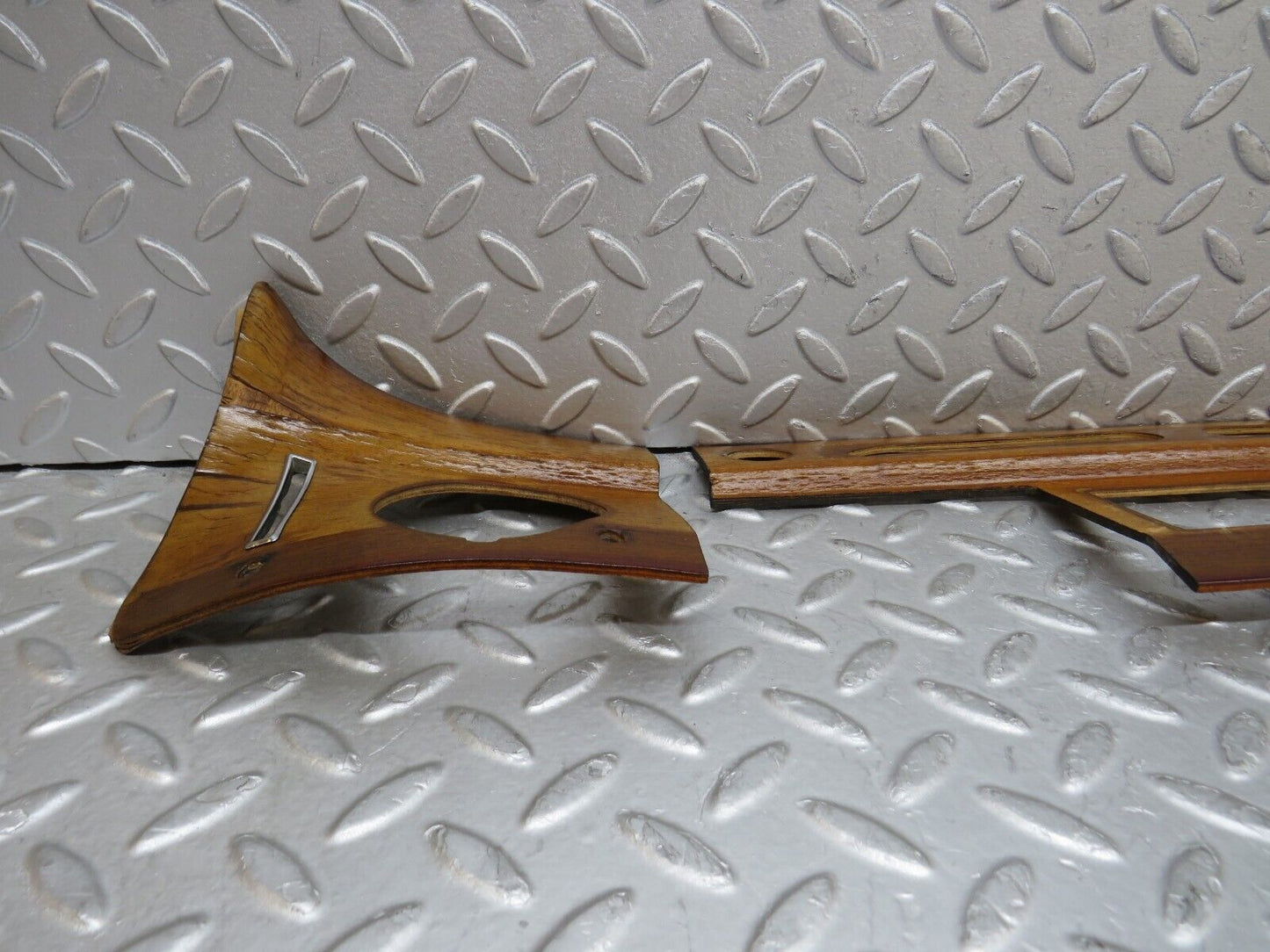 37427 Mercedes-Benz W109 300SEL Dashboard Wood Panel Trim